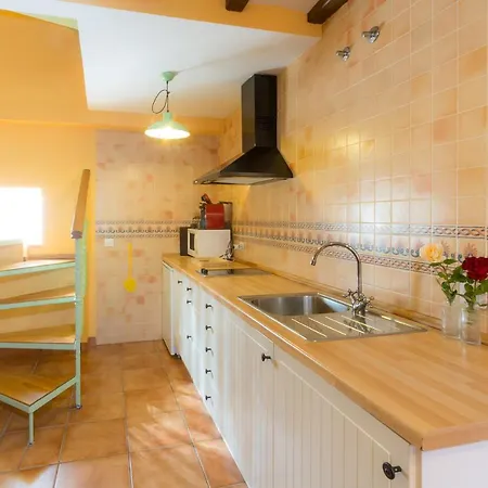 Casa Fresneda Jardin Rio Y Parque Infantil Frente A La Casa Landhuis Fresneda de la Sierra Tirón