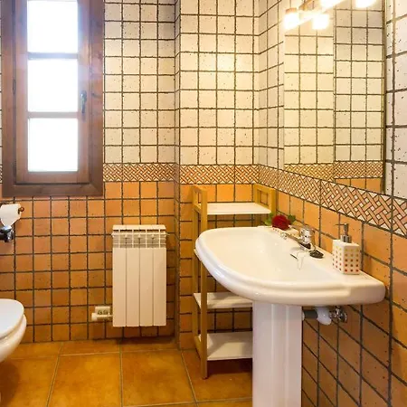 Casa Fresneda Jardin Rio Y Parque Infantil Frente A La Casa *