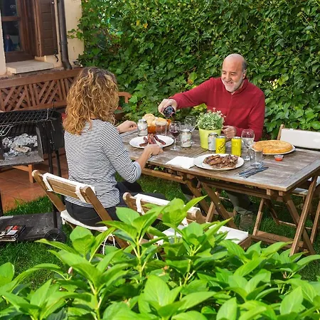 Casa Fresneda Jardin Rio Y Parque Infantil Frente A La Casa *