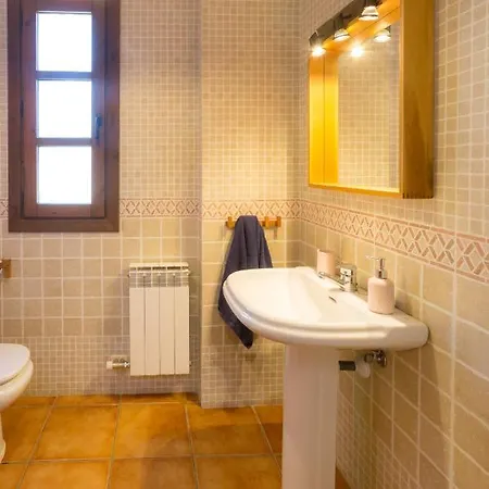 Casa Fresneda Jardin Rio Y Parque Infantil Frente A La Casa Fresneda de la Sierra Tirón