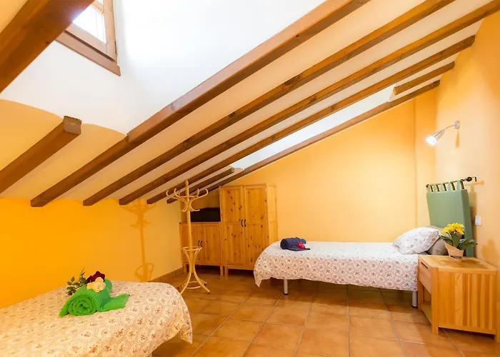 Casa Fresneda Jardin Rio Y Parque Infantil Frente A La Casa カントリーハウス