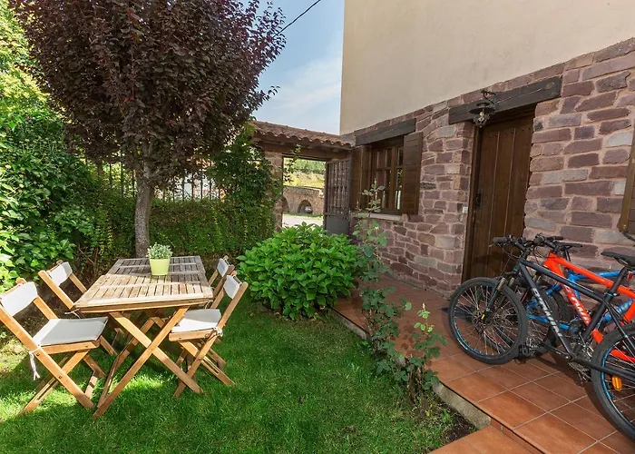 カントリーハウス Casa Fresneda Jardin Rio Y Parque Infantil Frente A La Casa Fresneda de la Sierra Tirón
