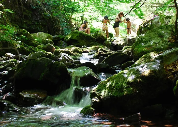 Casa Fresneda Jardin Rio Y Parque Infantil Frente A La Casa Fresneda de la Sierra Tirón